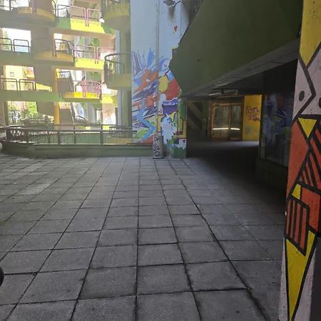 Center 1 Apartman *